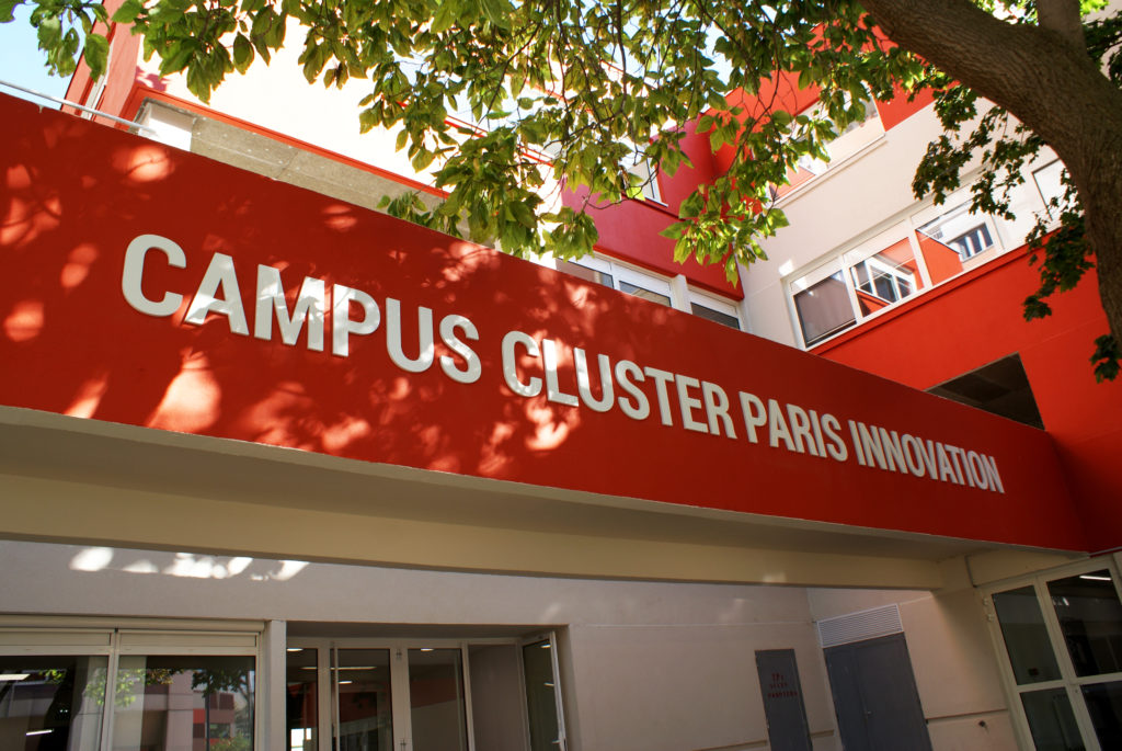 Paris School of Business US&Europe de Com Business School Paris School of Business US&Europe de Com Business School